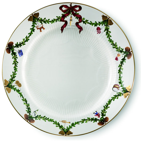 Royal Copenhagen Star Fluted Christmas Royal Copenhagen 10.6299" Dinner
